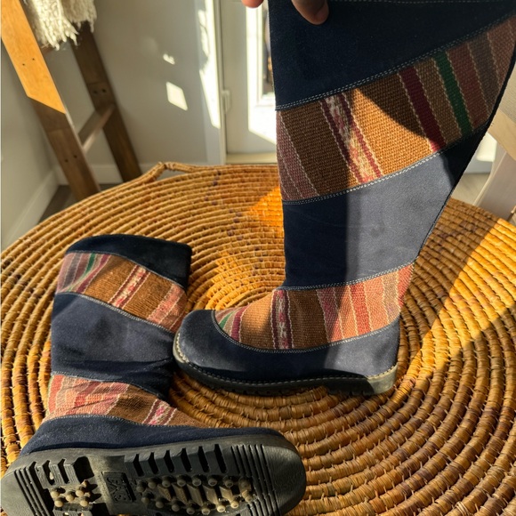 Cats women’s size 6 high calf leather boots.. - Picture 3 of 9